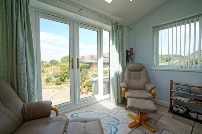 4 bed Semi-Detached for sale Image 7