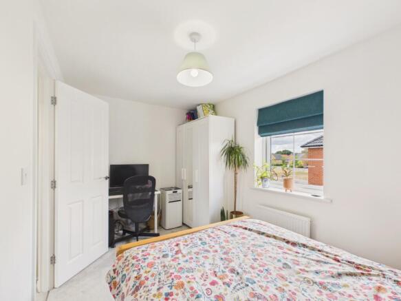 2 bed Semi-Detached for sale Image 9