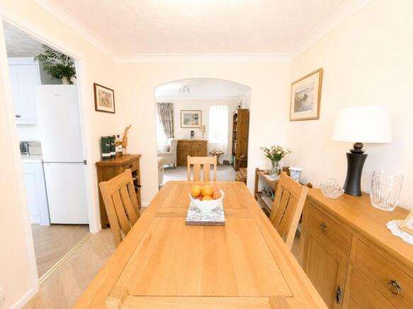 3 bed Bungalow for sale Image 9