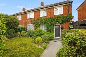 24, Sandhurst Close, Twydall, Gillingham ME8 6TF