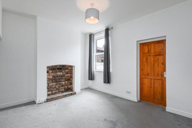 2 bed Terraced for sale Image 4