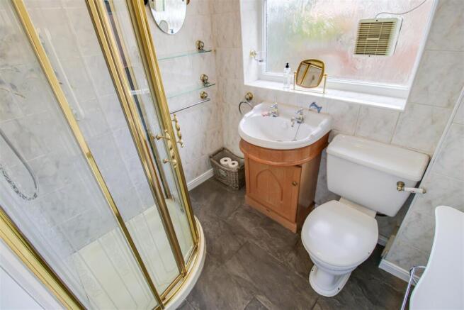 2 bed Semi-Detached Bungalow for sale Image 9