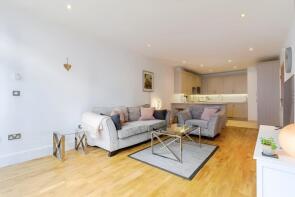 4, Hestia House, City Walk, London SE1 3ES