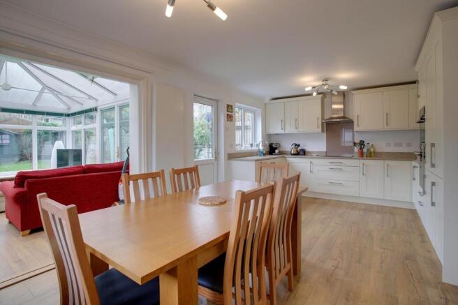 Kitchen/Dining/Co...