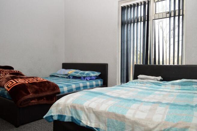 Bed 1.JPG