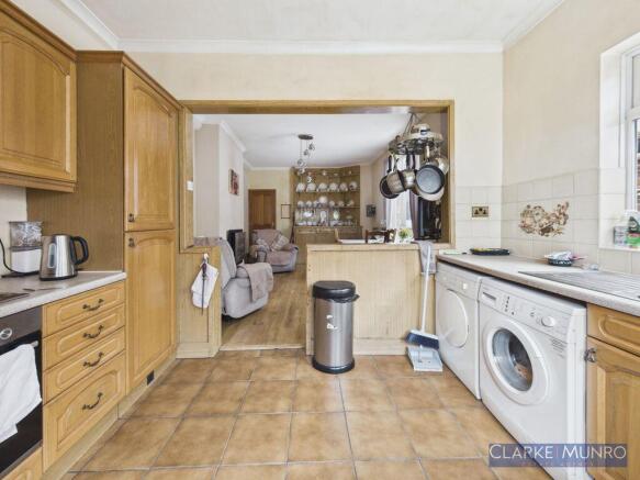 4 bed Terraced for sale Image 7