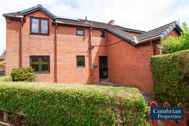 2-bed flat on Oakwell Court, Beckside Gardens, Brampton, £34,000