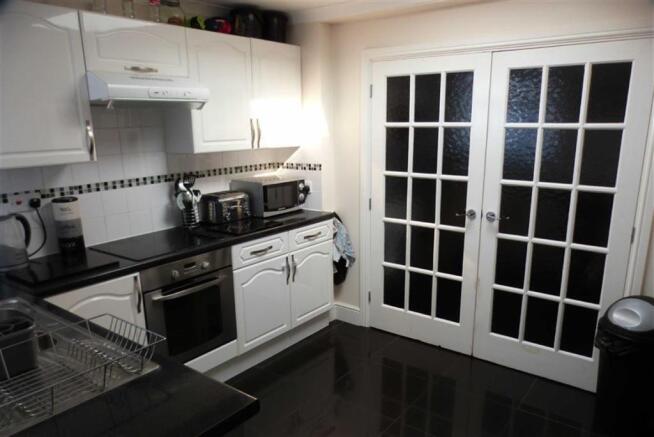Kitchen: