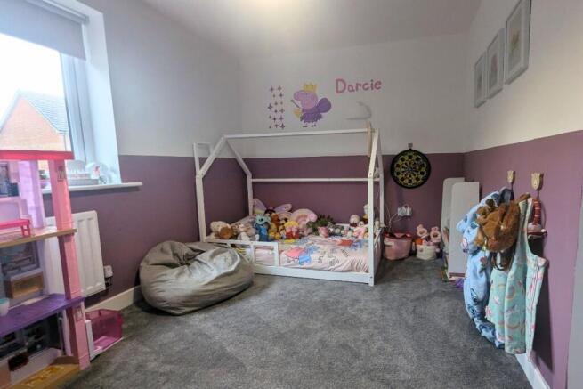3 bed Semi-Detached for sale Image 8