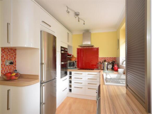 Kitchen/Dining Area