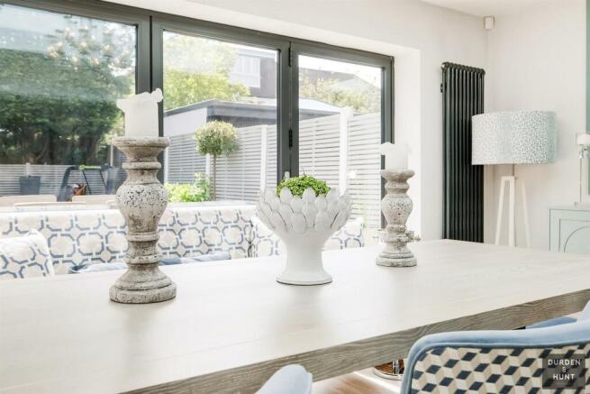 lyndhurst rise-54_1.jpg