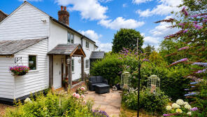 2, Fir Tree Cottages, Farnham Road, Sheet, Petersfield GU32 2AP