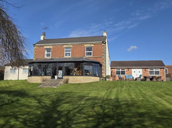 3 bed Farm House for sale