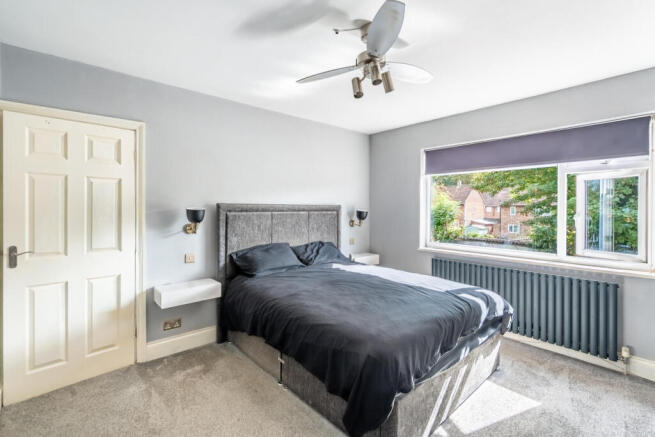 3 bed Semi-Detached for sale Image 10