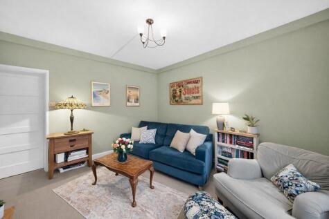 Albion Avenue, London