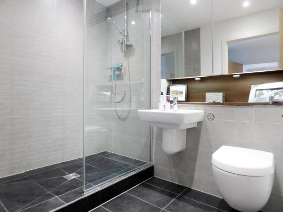 En Suite to Bedro...