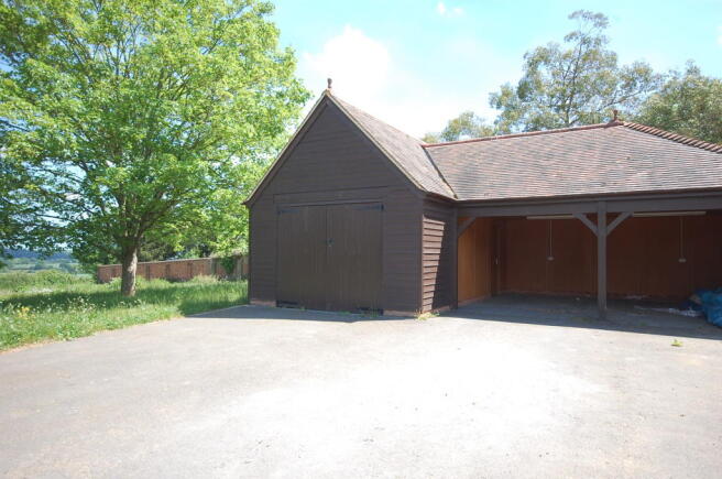 GARAGE & CART LODGE