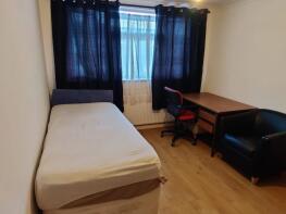 64, Tryfan Close, Ilford IG4 5JY