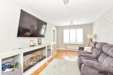 Upperton Grove, Littlehampton, West Sussex