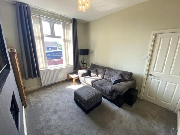 2 bed Terraced for sale Image 6