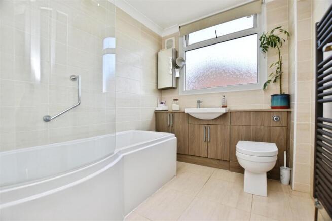2 bed Semi-Detached Bungalow for sale Image 5