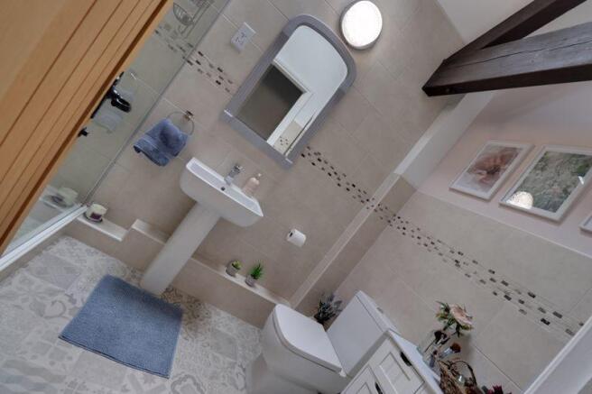 Master Ensuite