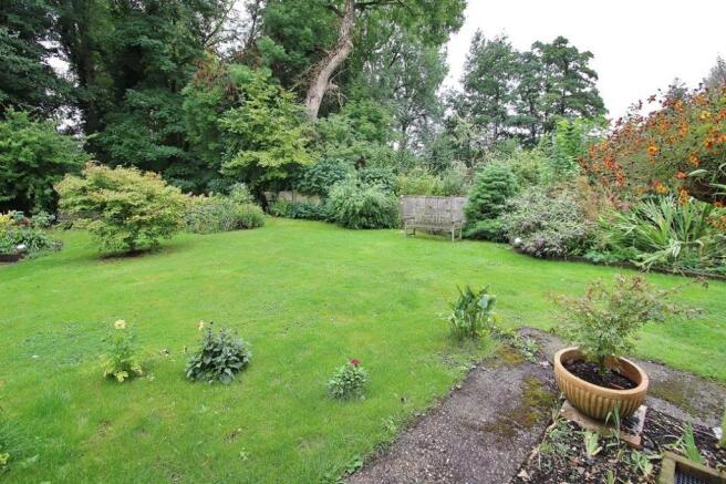 Gardens 8.JPG