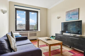 538, 9 Whitehouse Apartments, Belvedere Road, London SE1 8YT