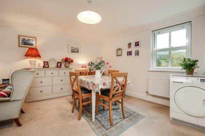 Dining Area.jpg