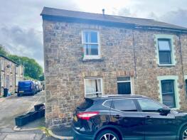 10, High Street, Pontypool NP4 9PT