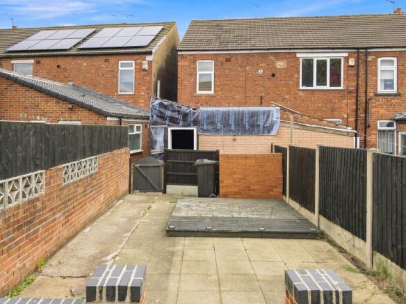 2 bed End of Terrace to rent Image 12