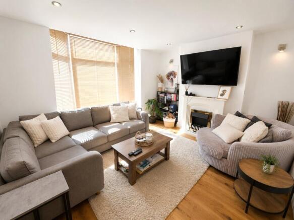 3 bed Terraced for sale Image 4