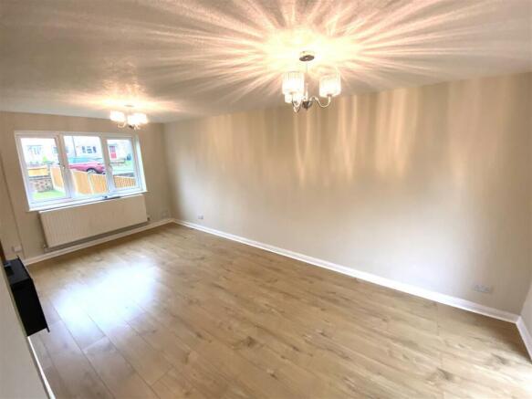 lounge1.JPG