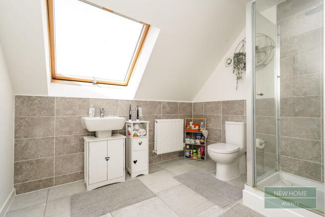 3 bed Semi-Detached for sale Image 9