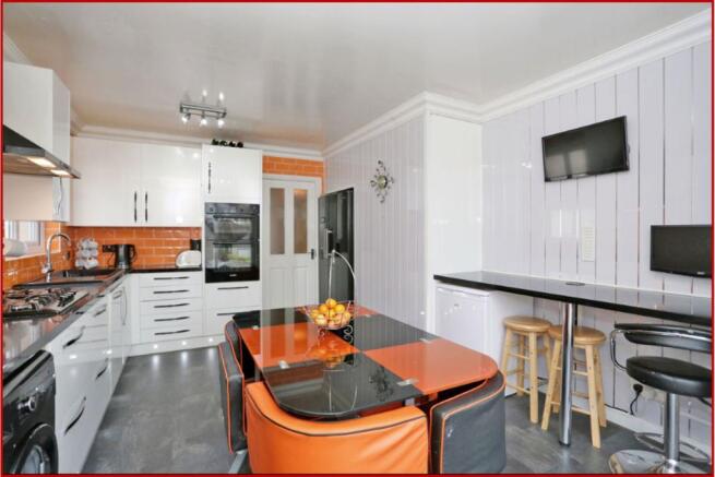 Kitchen / Breakfast