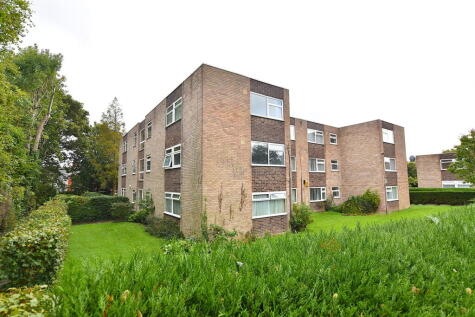 Downing Close, Prenton, CH43
