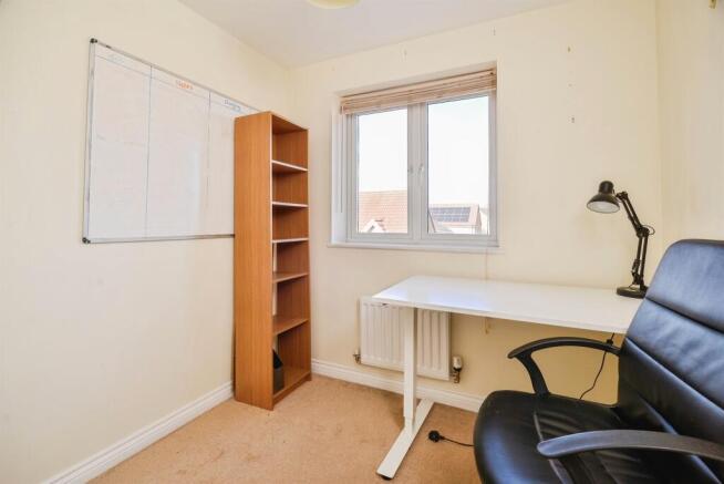 2 bed Flat for sale Image 8
