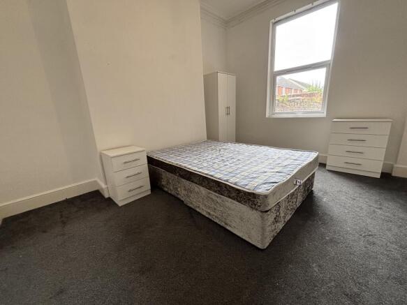 8 bed Terraced for sale Image 9
