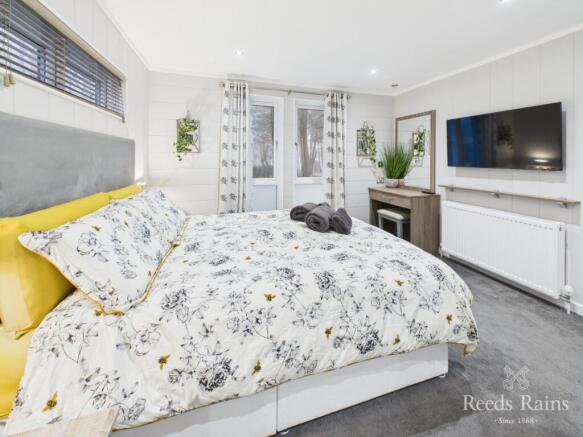 3 bed Bungalow for sale Image 6