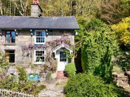 4, Graig Fawr, Bontddu LL40 2UH