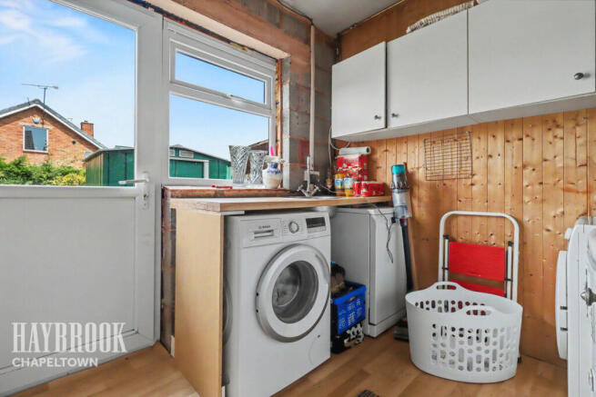 4 bed Semi-Detached for sale Image 10