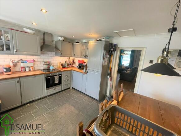 KITCHEN B
