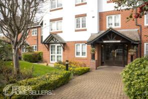 38, 7 Woodmere Court, Avenue Road, London N14 4BW