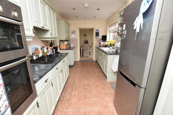 Taylors Avenue, Cleethorpes photo 4