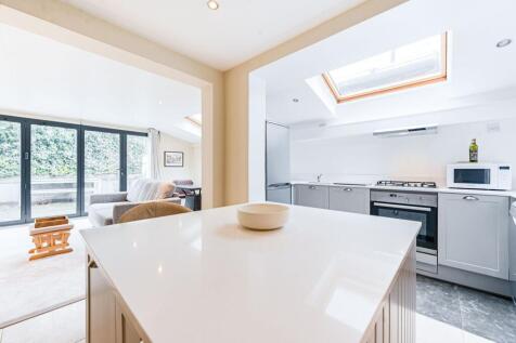 Gowan Avenue, Munster Village, London, SW6