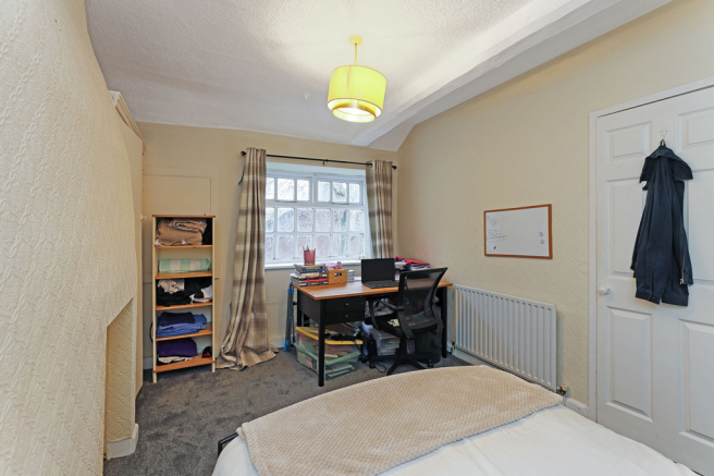 3 bed Semi-Detached for sale Image 9