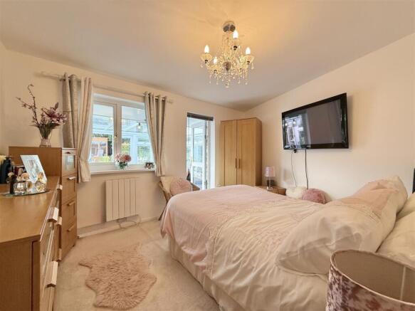Bedroom 3 .JPG