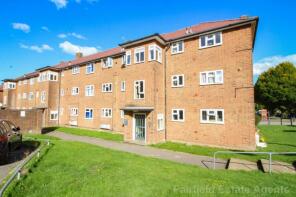 2, Padgate House, Ainsdale Road, Watford WD19 7HL