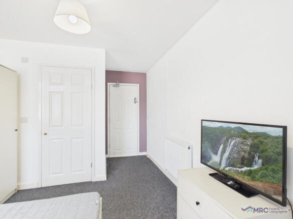 1 bed House Share to rent Image 7