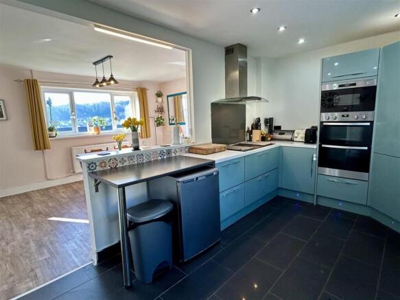 Kitchen Breakfast Room